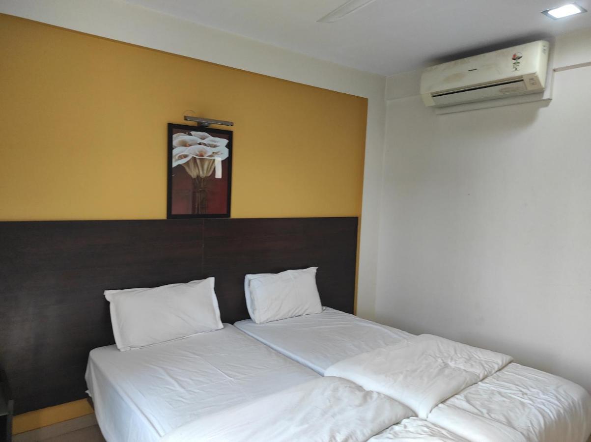 1bhk Ac Service 206 * Pune