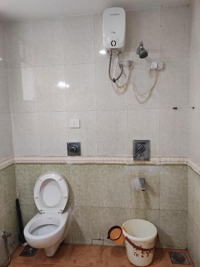 Apartment 1bhk Ac Service 206 Pune